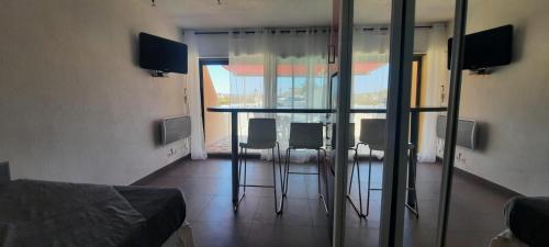 Air-conditioned Crystal Studio with attached garage