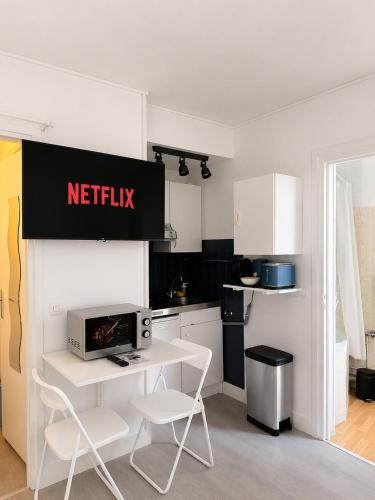 Studio Quartier Latin Cardinal Lemoine Netflix