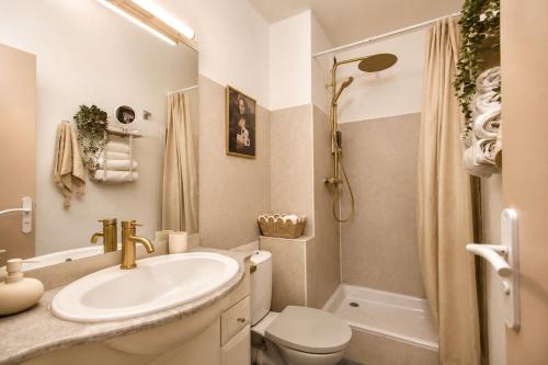 Cozy air-conditioned studio with parking 1 min beach