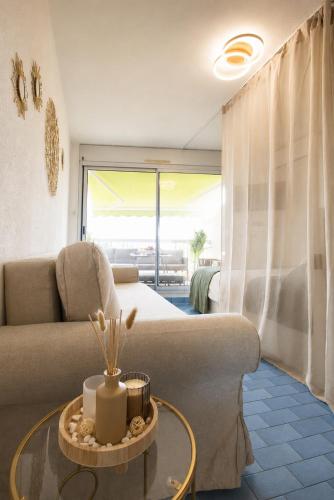 Cozy air-conditioned studio with parking 1 min beach