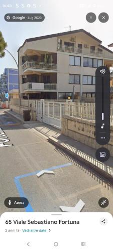 a picture of a parking meter in front of a building at Casa Marsilla in Marzamemi