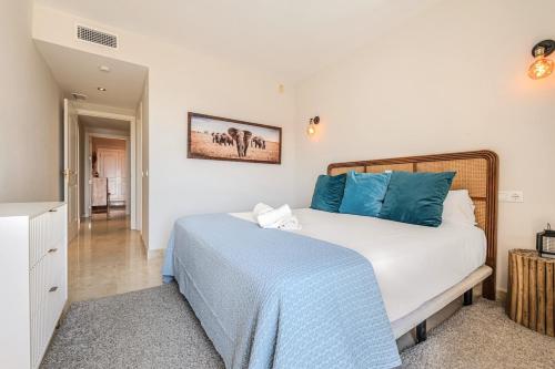 Lovely 2 bed apt in Santa Maria Village RDR564