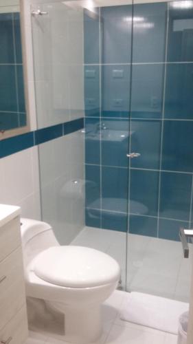 Uma casa de banho em Hotel Arthur Brich