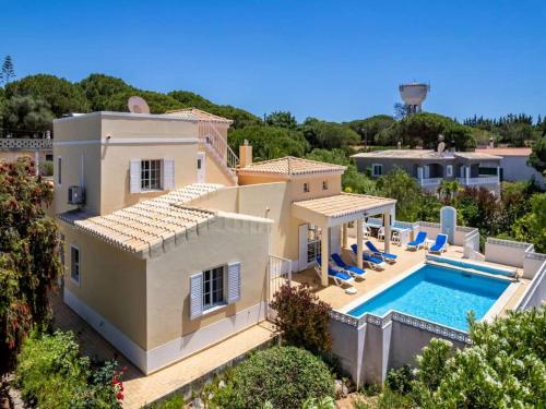 Spacious Carvoeiro Villa Casa Jemb 3 Bedrooms Great Pool Area
