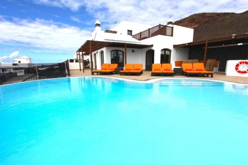Elegant Villa Oceano Once - Beautiful 5 Bedrooms Private Pool
