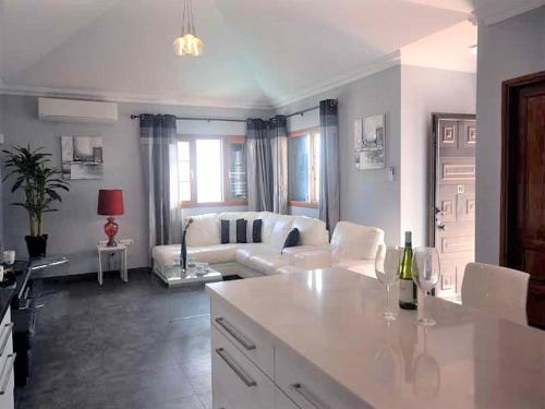 Awesome Puerto Del Carmen Villa 3 Bedrooms Villa Tacataca Pool Table