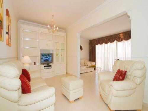 Cosy Lanzarote Villa 3 Bedrooms Heated Pool Villa Honey