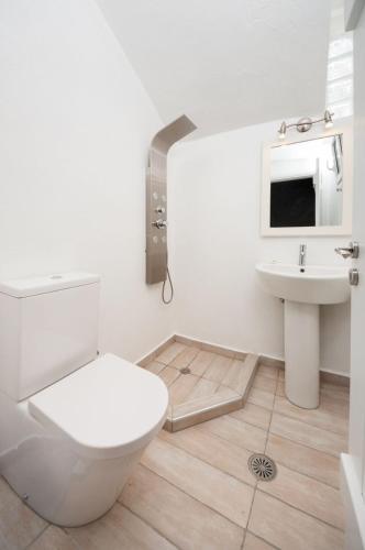 Naxos Cental Room Double Room Semi Basement Private Balcony 200M From