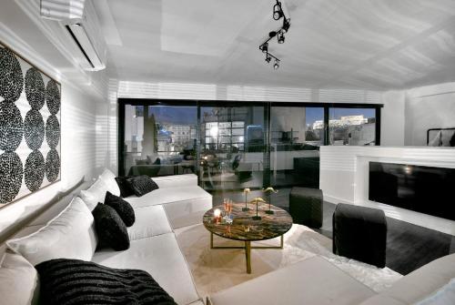 Stunning Athens Penthouse Apartment Historic Central Location Albus Senior