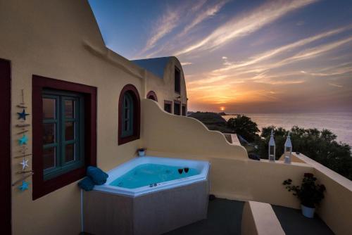 Perfect Santorini Villa 2 Bedrooms Michelangelo Beach Villa