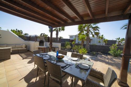 Sensational Playa Blanca Villa 3 Bedrooms Villa Myoga Spacious