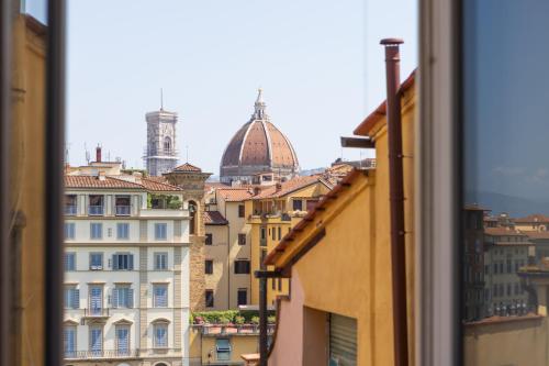 Top of Barbadori Tower River View Apartment by Ponte Vecchio