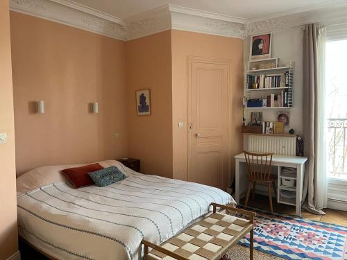 Bastille - Bright Haussmann-style 3-bedroom apartment with balcony
