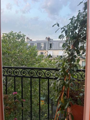Bastille - Bright Haussmann-style 3-bedroom apartment with balcony
