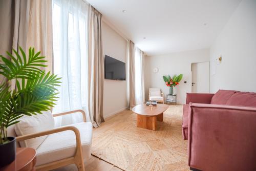 Chic Apartment in Central Paris