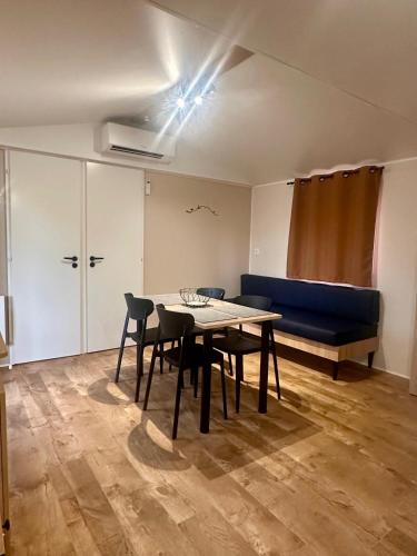 Mobil'home " bonaparte " camping les chenes