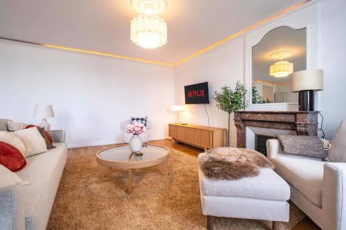 Luxury Apartment in Le Marais 120m2