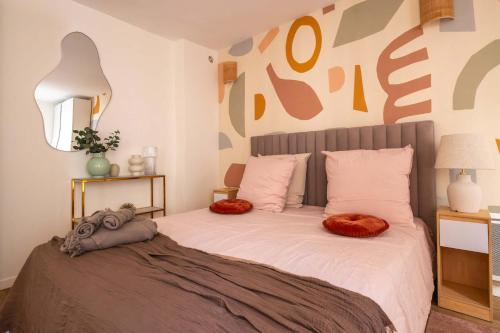 Elegant Studio Steps from Le Bon Marche