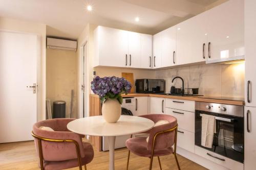 Elegant Studio Steps from Le Bon Marche