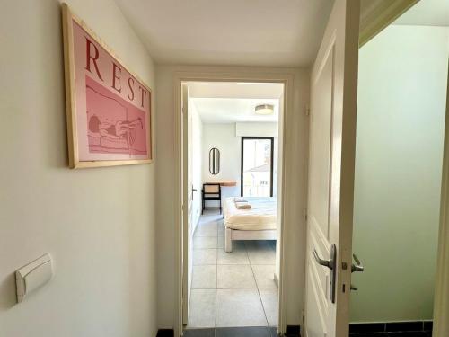 Luxury Beach Apartment with Terrace AC and Parking photo 10