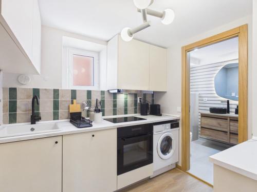 Brand-New 1BR w/ A/C – Príncipe Real | By Airnest
