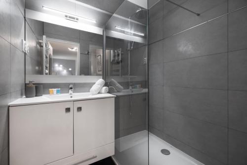 Bright One Bedroom Apartment in Cannes - 2394