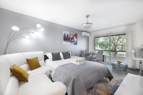Bright One Bedroom Apartment in Cannes - 2394