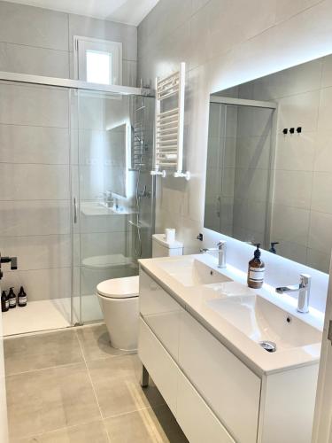 Spacious, newly renovated apartment next to Gran Vía