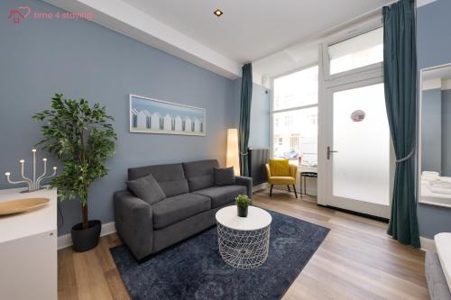 time4staying 2 SZ mit Terrasse nahe Kudamm, ICC & Zoo photo 34