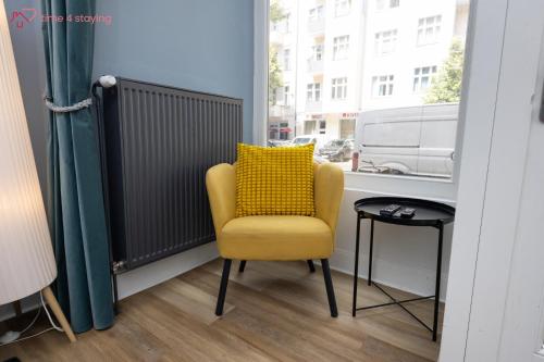 time4staying 2 SZ mit Terrasse nahe Kudamm, ICC & Zoo photo 35
