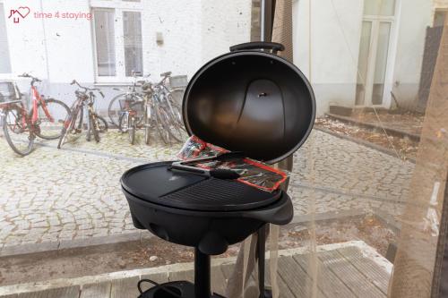time4staying 2 SZ mit Terrasse nahe Kudamm, ICC & Zoo photo 41