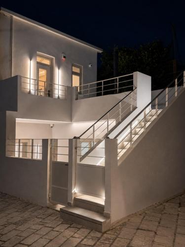 SAS luxury home 2