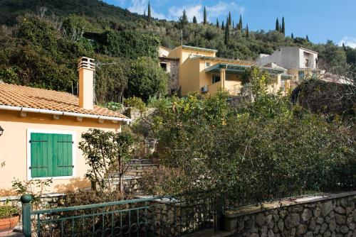 Φυσικό τοπίο κοντά σε αυτή η παραθεριστική κατοικία