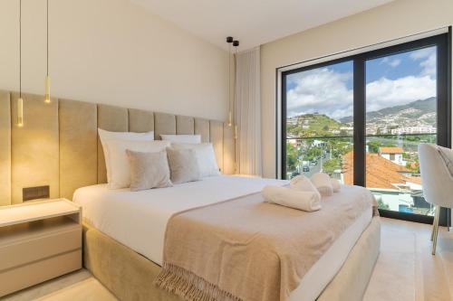 Funchal Sea View Apt, Pool, Ac & Parking