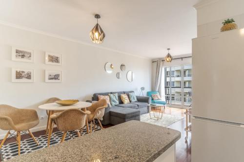 Funchal Sea View Apartment Near Forum Mall & Beach
