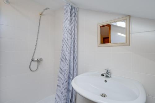 Sea View Apartment W Parking, Funchal, Madeira
