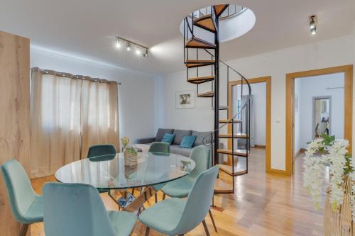 Santa Cruz Duplex Apt Parking & Beach Nearby