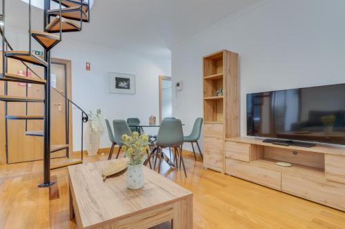 Santa Cruz Duplex Apt Parking & Beach Nearby
