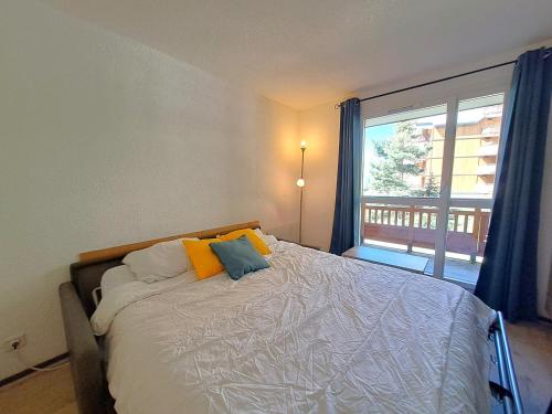 Studio confort pour 4, secteur calme avec parking couvert