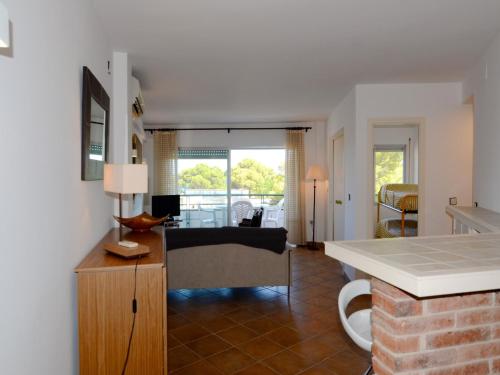 Apartment near town with 2 rooms