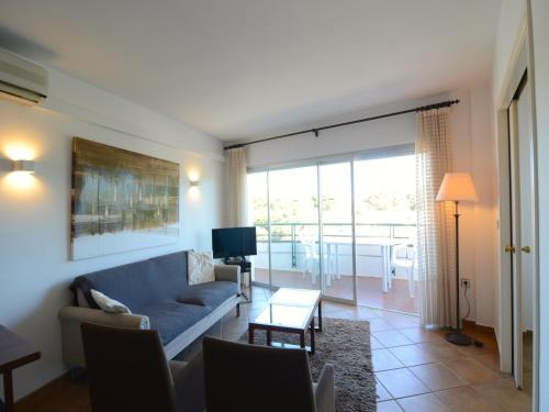 Apartment near town with 2 rooms