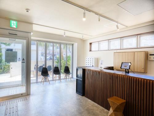 New Normal Hotel in NAHA WAKASA ニューノーマルホテルイン那覇若狭