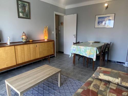 Appartement T2, vue dégagée - 4 pers. - FR-1-833-49