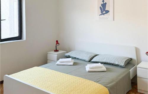 1 Bedroom Stunning Apartment In Pula
