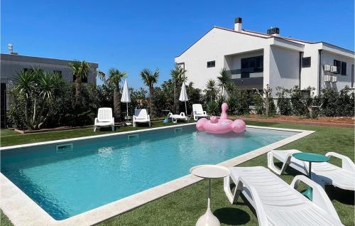 1 Bedroom Stunning Apartment In Pula