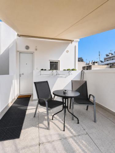 Athenian Loft with urban view!