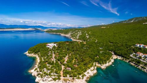 Beachfront apartment 3 - Dramalj by Villas Guide