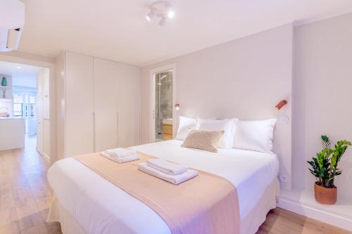Bright & Stylish Renovated flat in Heart of Chiado