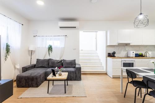 Zeus Downtown Apartment