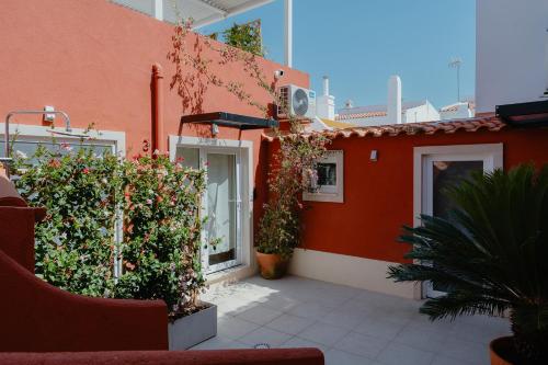 Kalumi Aparthotels - Japandi-Style Apartments with Terrace, Pergola, and Portuguese BBQ